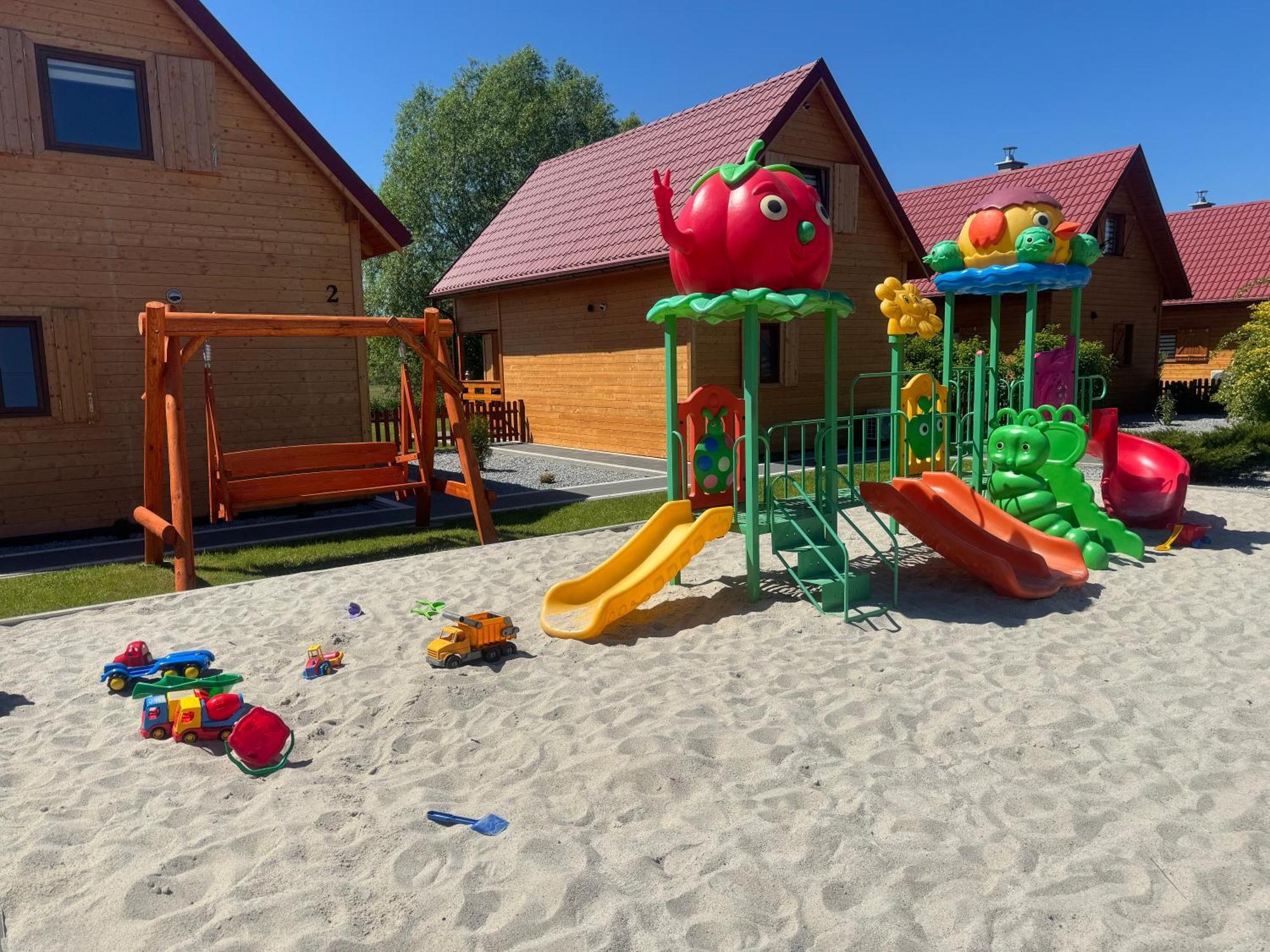 Miodowa Sadyba Domki Caloroczne Kluczbork Ligota Zamecka Exterior foto